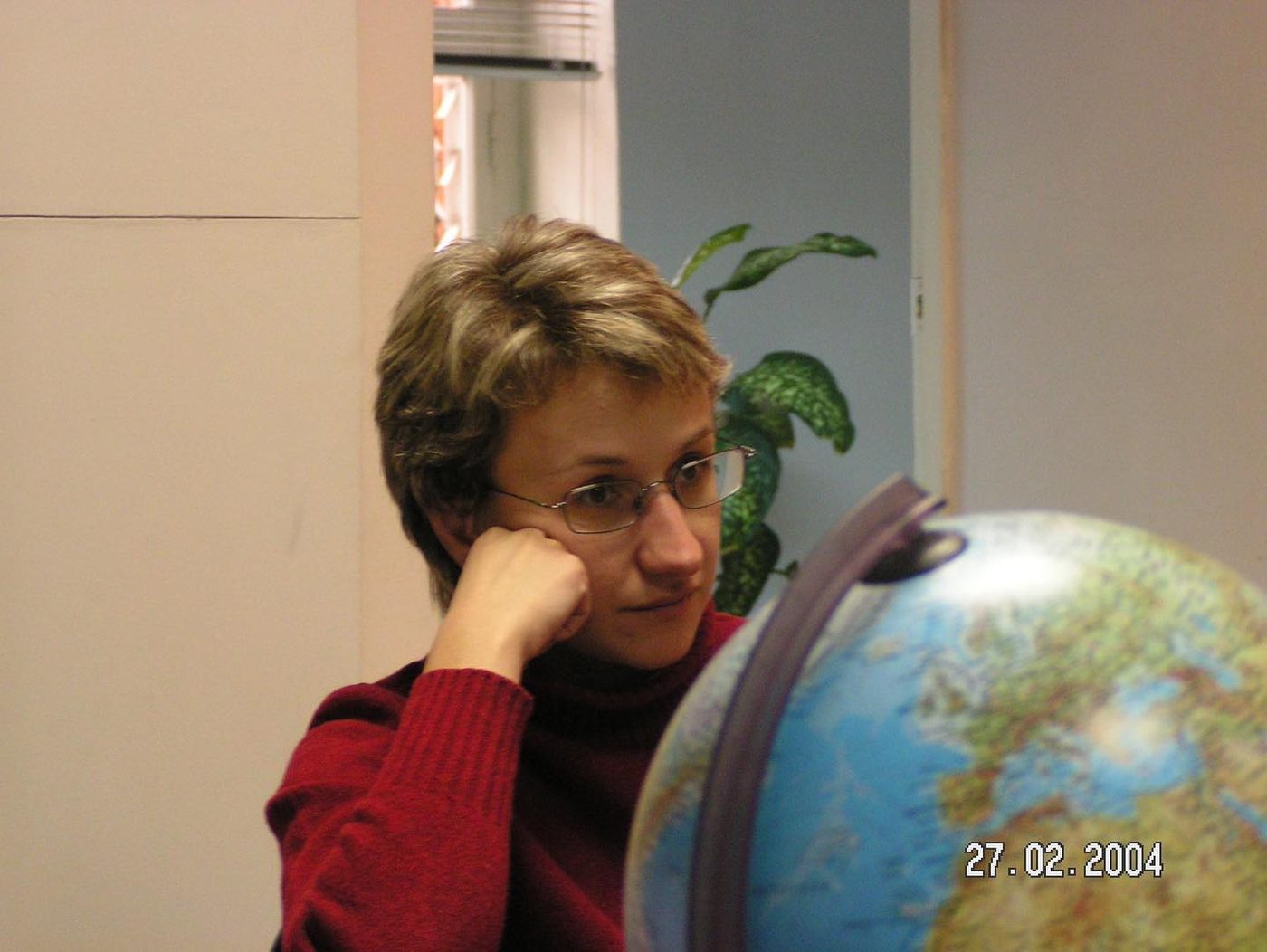 В офисе, 2004 год